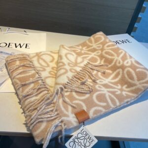 Loewe scarf Cafe with off white
