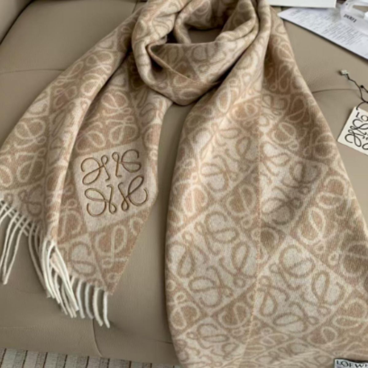 Loewe new edition Cafe - Image 3