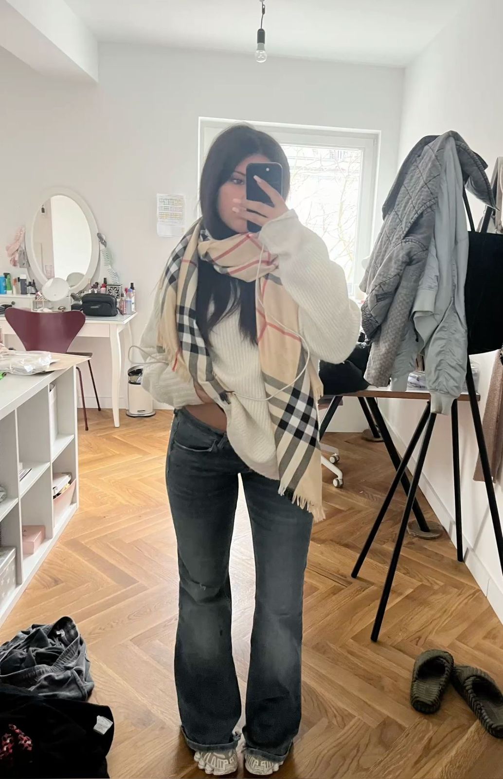 Burberry Ligh cafe - Image 9