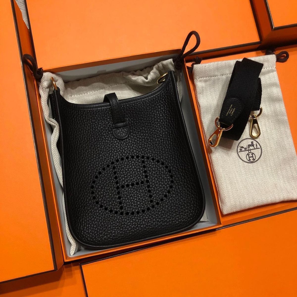 Hermes cross Black - Image 7