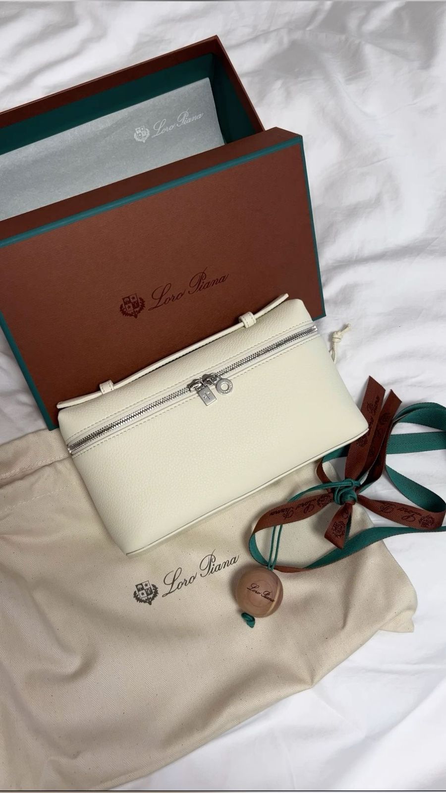 Loropiana white - Image 11