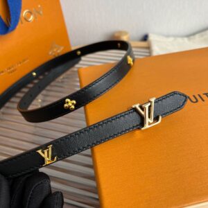 Louis vuitton belt mini LV studs